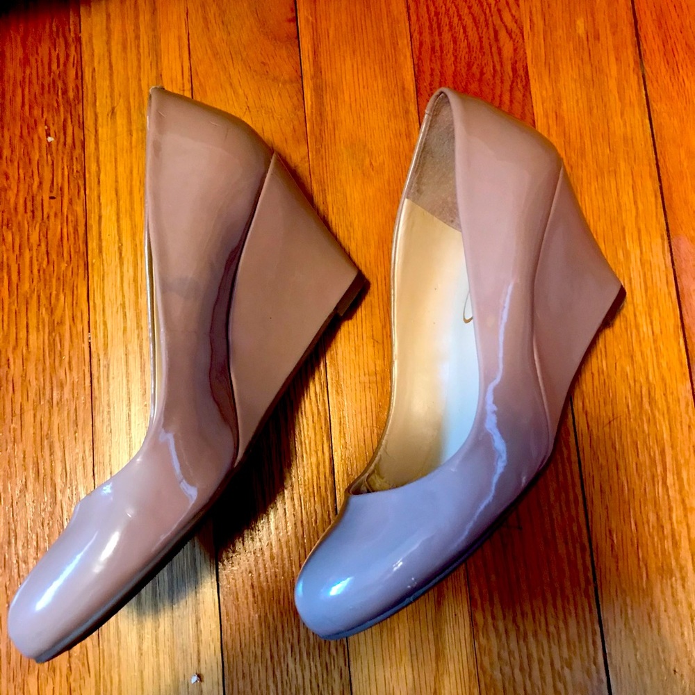 Jessica Simpson Nude Patent Wedges